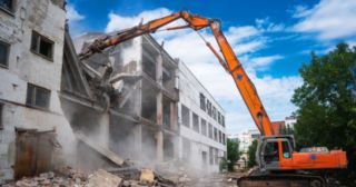 Промышленный демонтаж зданий Черемхово, цена от 2898 руб.