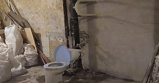 Демонтаж сантехкабины в панельном доме - цена от 1017 рублей | Сварной-Чрм